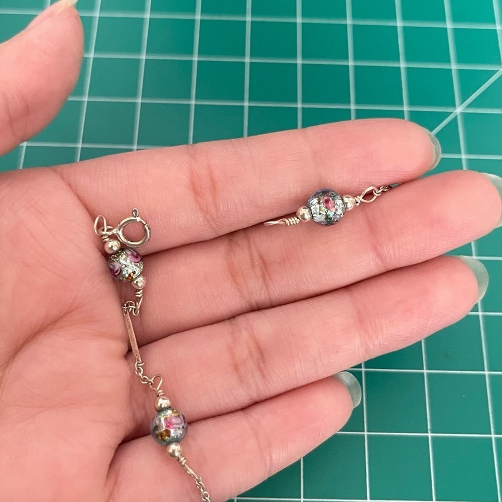 Floral beaded sterling silver bar bracelet - Picture 5 of 7